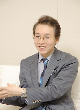 門倉貴史氏